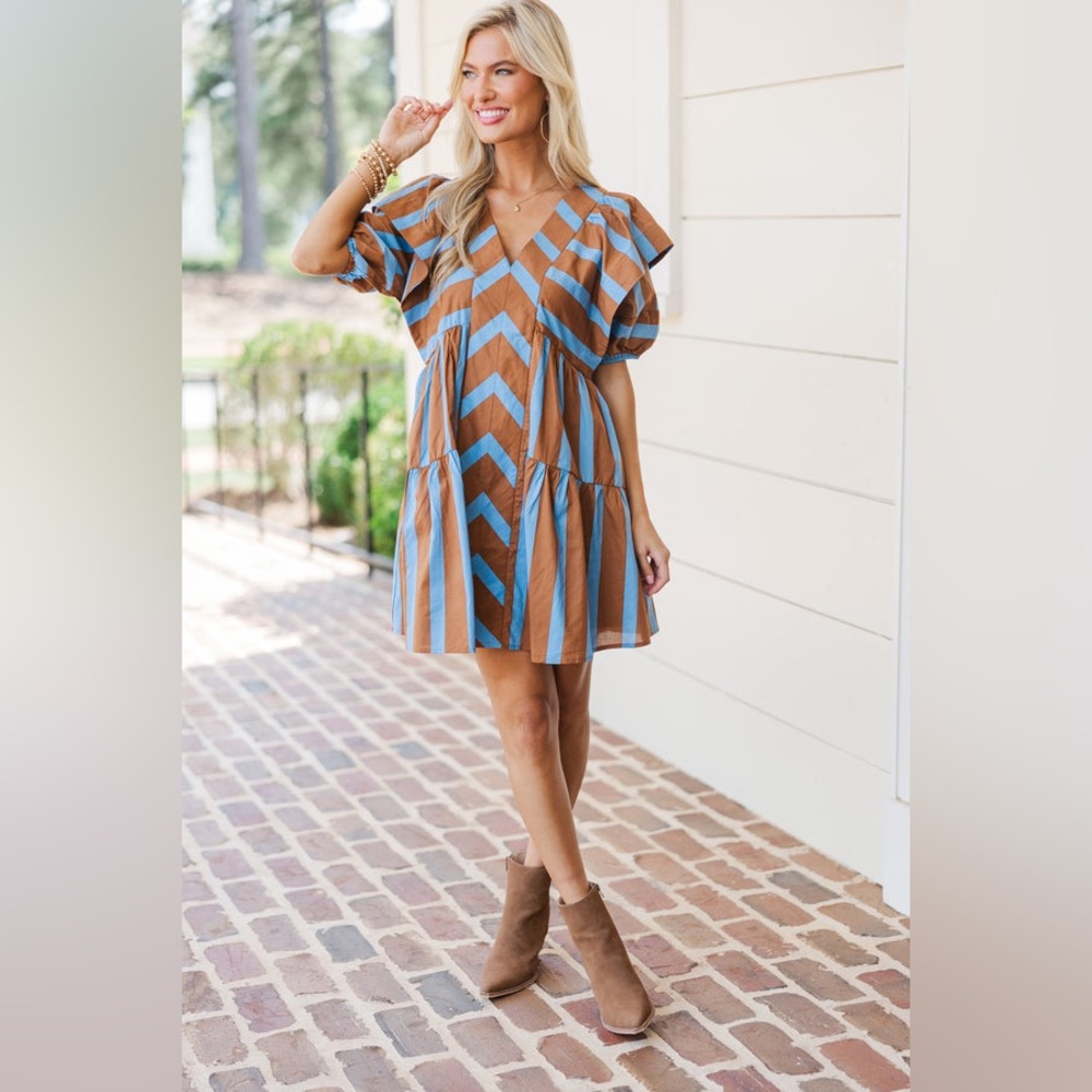 NWTs Entro Blue & Brown Chevron V-Neck Tiered Dress - Picture 2 of 9